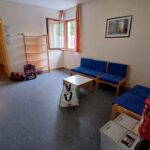 04.06 - 38 - Petit salon